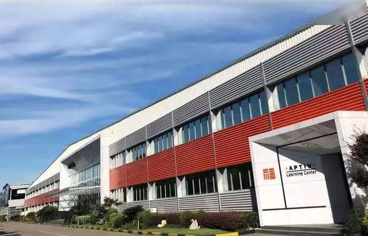特斯拉上海新超級充電樁工廠落成，這些線纜供應商迎利好