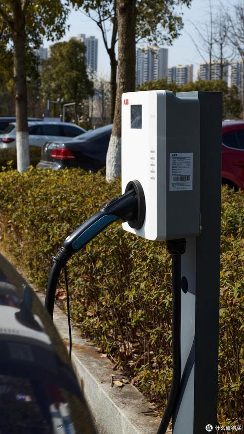新能源汽車和自由充電只差一款abb家充樁哦